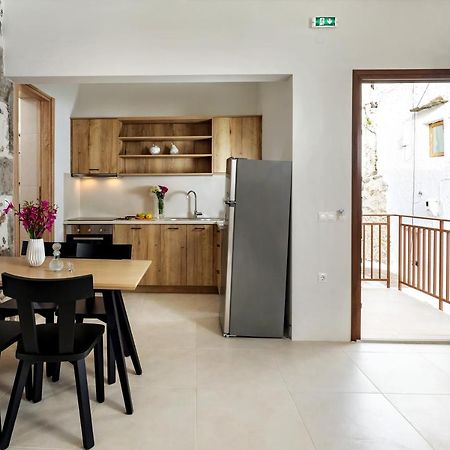 Mirthia Apartments Плакиас Экстерьер фото