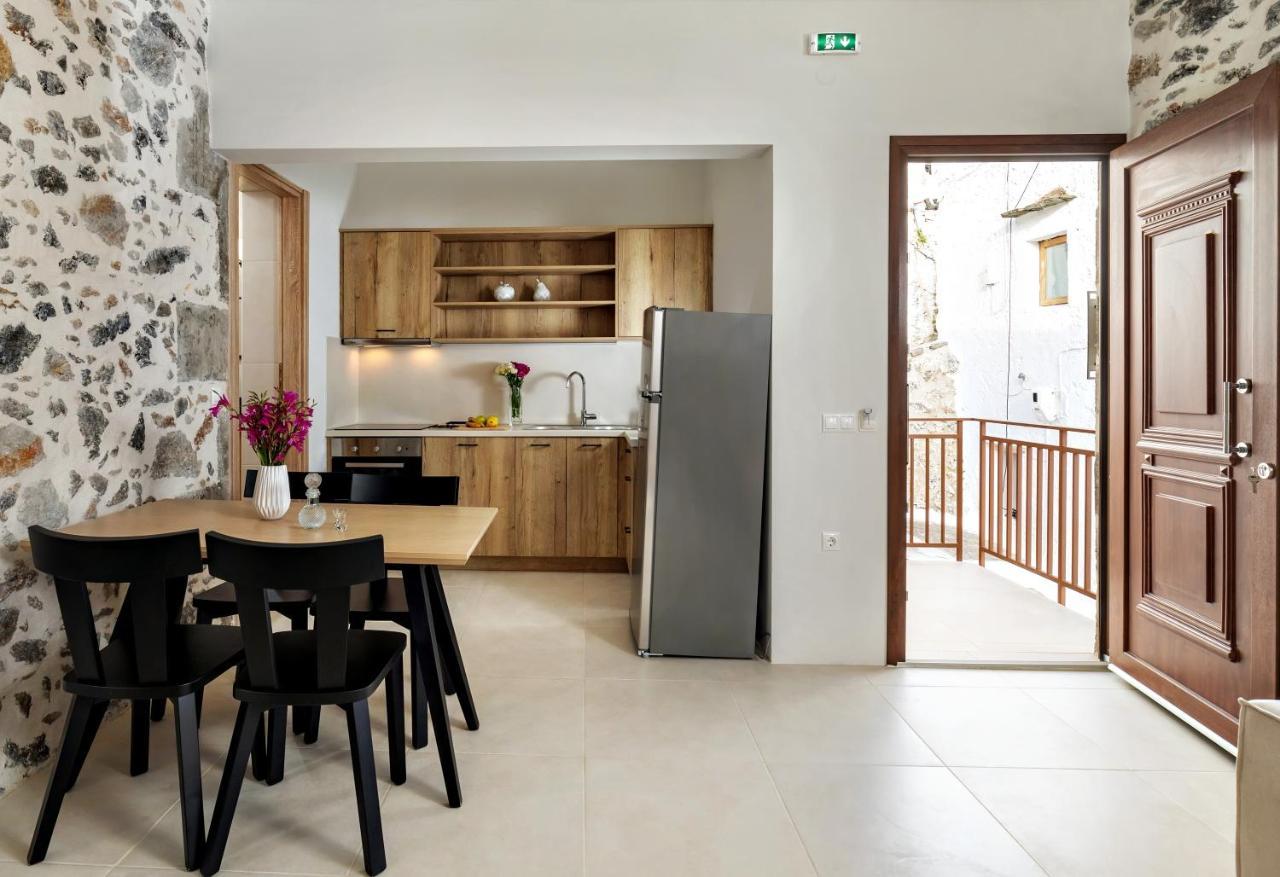 Mirthia Apartments Плакиас Экстерьер фото