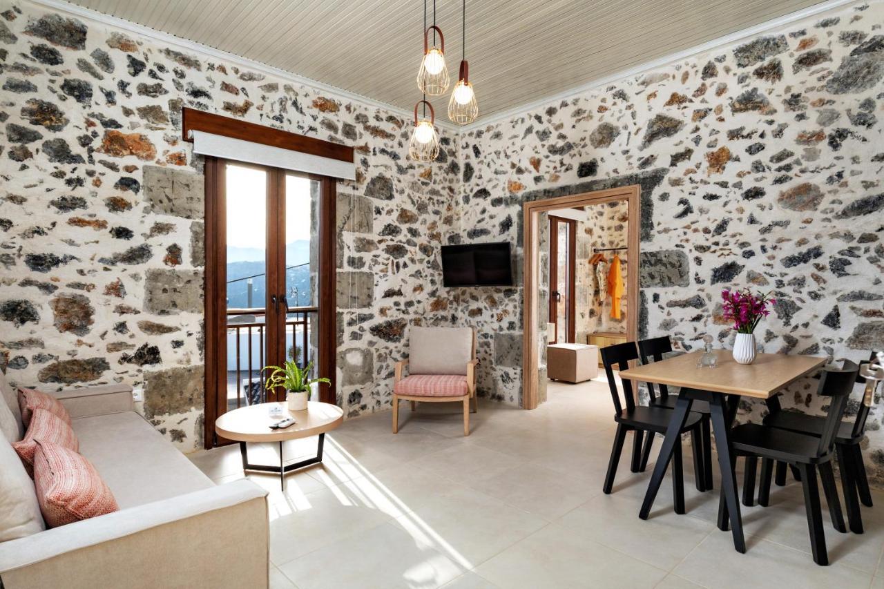 Mirthia Apartments Плакиас Экстерьер фото